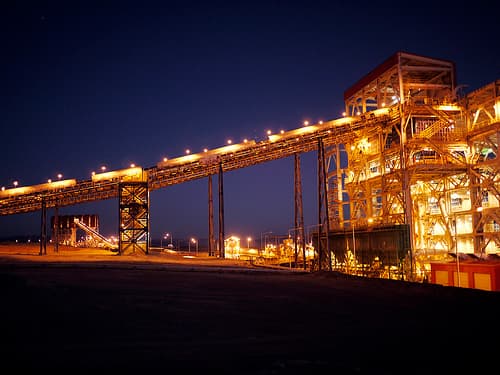 Minería del cobre proyecta aumento de 20% en consumo eléctrico hacia 2034